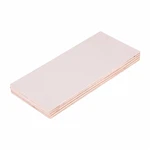 Hur jämför enfärgad melaminplywood med spånskiva när det gäller kostnad?